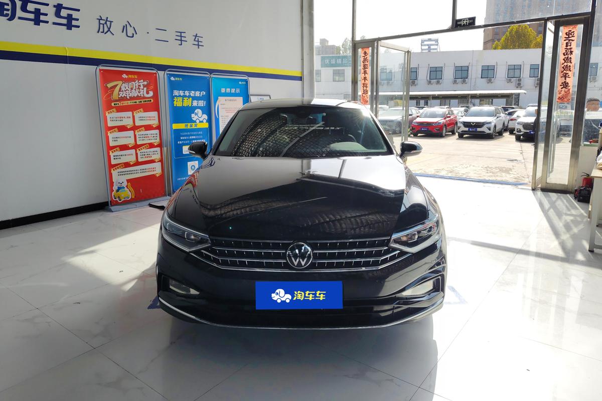 二手迈腾 2023款 200万辆纪念版 330TSI DSG豪华型图片3