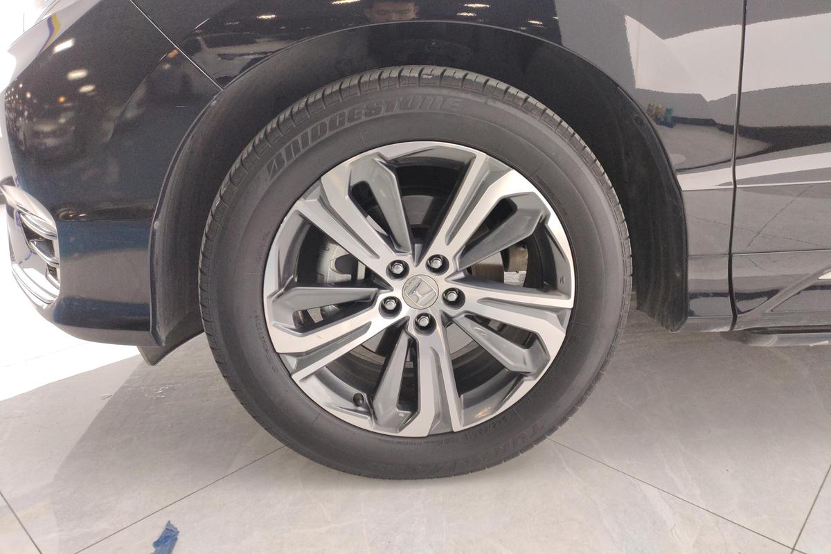 二手本田UR-V 2020款 240TURBO 两驱致雅版图片5