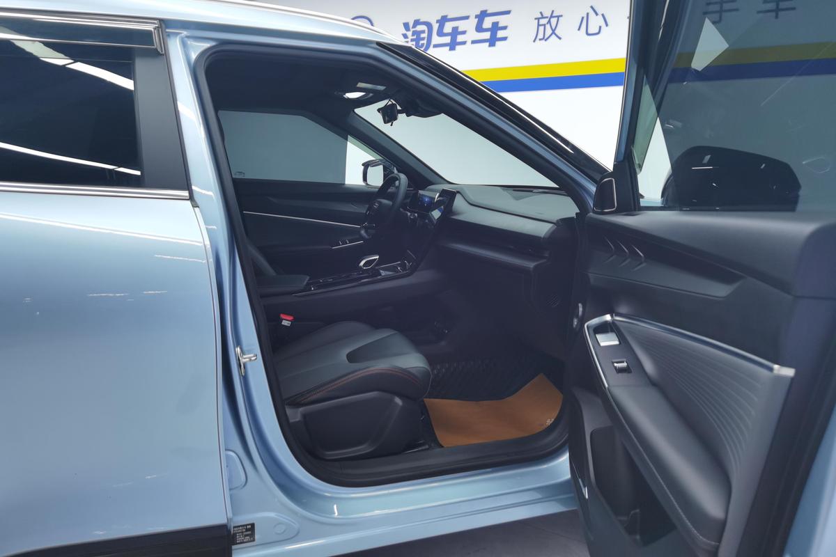 二手博越 2023款 博越COOL 1.5T 智慧型图片6