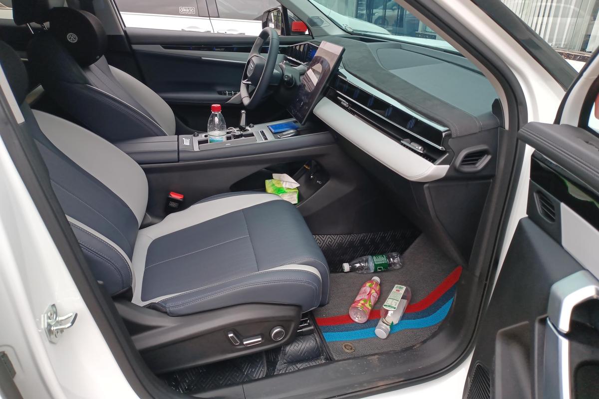 二手博越L 2024款 1.5TD DCT旗舰版图片6