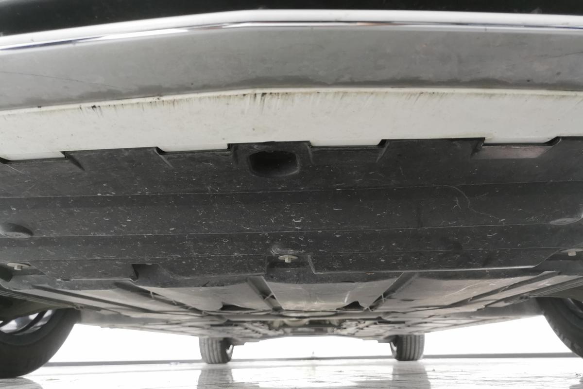 二手奔驰A级 2022款 二次改款 A 200 L 运动轿车时尚版图片4