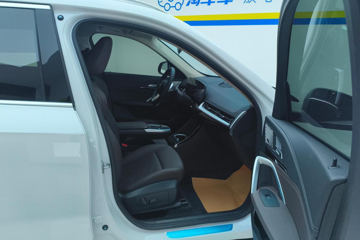 二手宝马X1 2023款 sDrive25Li X设计套装图片6