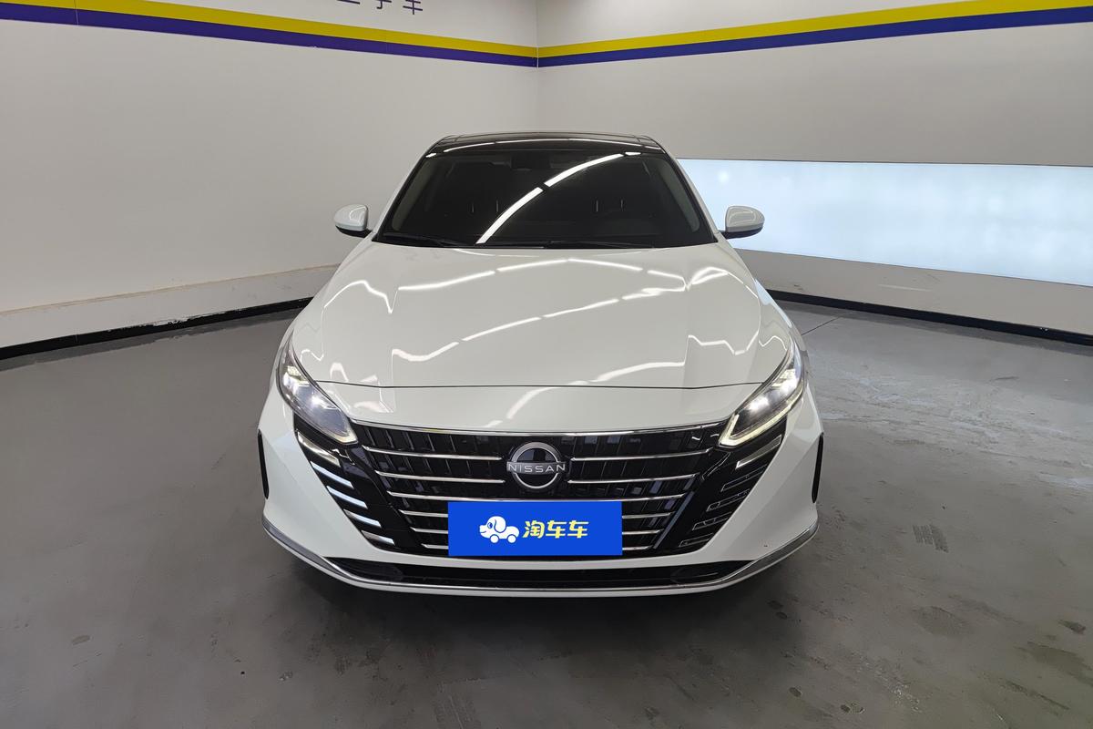 二手天籁 2022款 2.0L XL-TLS 悦享版图片3