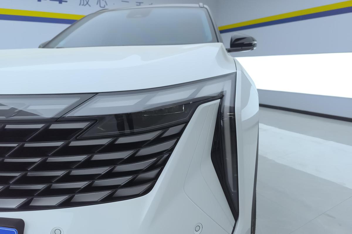 二手博越L 2023款 2.0TD DCT旗舰型图片2