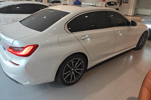 三年一手宝马3系，两万公里，十八万拿下代步香不香？