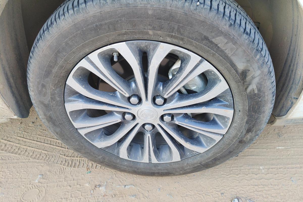 二手别克GL8 2022款 改款 陆上公务舱 652T 豪华型图片5