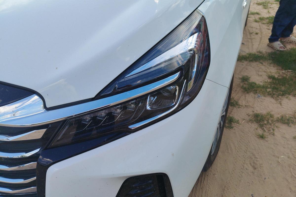 二手别克GL8 2022款 改款 陆上公务舱 652T 豪华型图片2