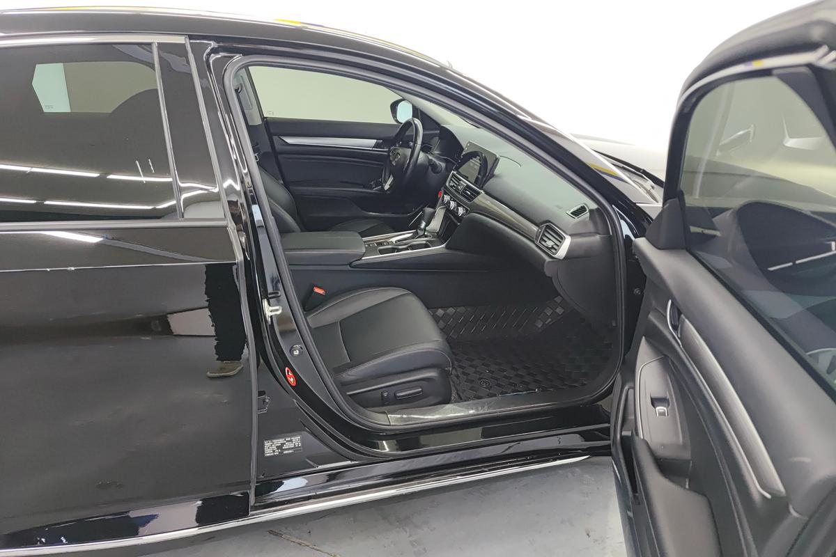 二手雅阁 2022款 260TURBO 豪华版图片6