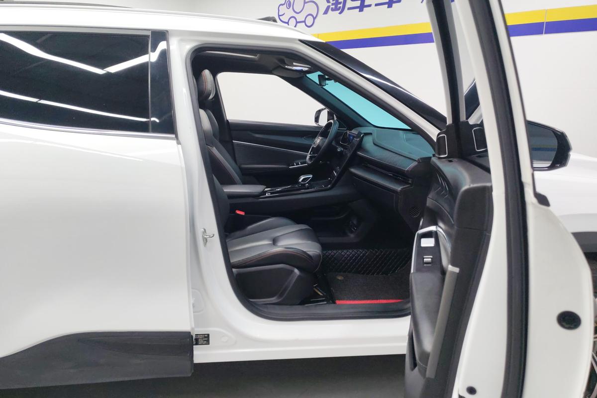 二手博越 2023款 博越COOL 1.5T 智慧型图片6