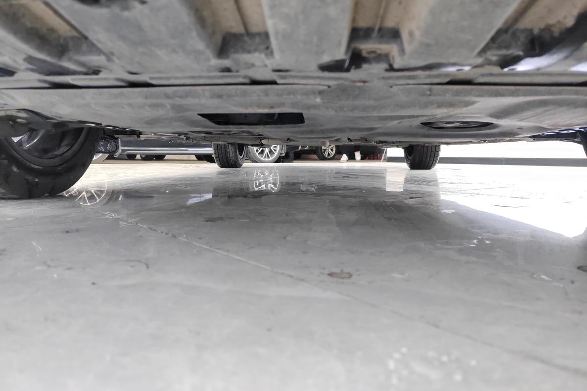 二手帝豪 2025款 第4代 1.5L CVT龙腾版图片4