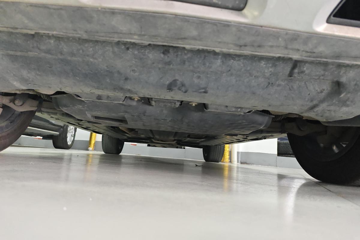 二手奔驰GLC 2021款 GLC 260 L 4MATIC 动感型图片4