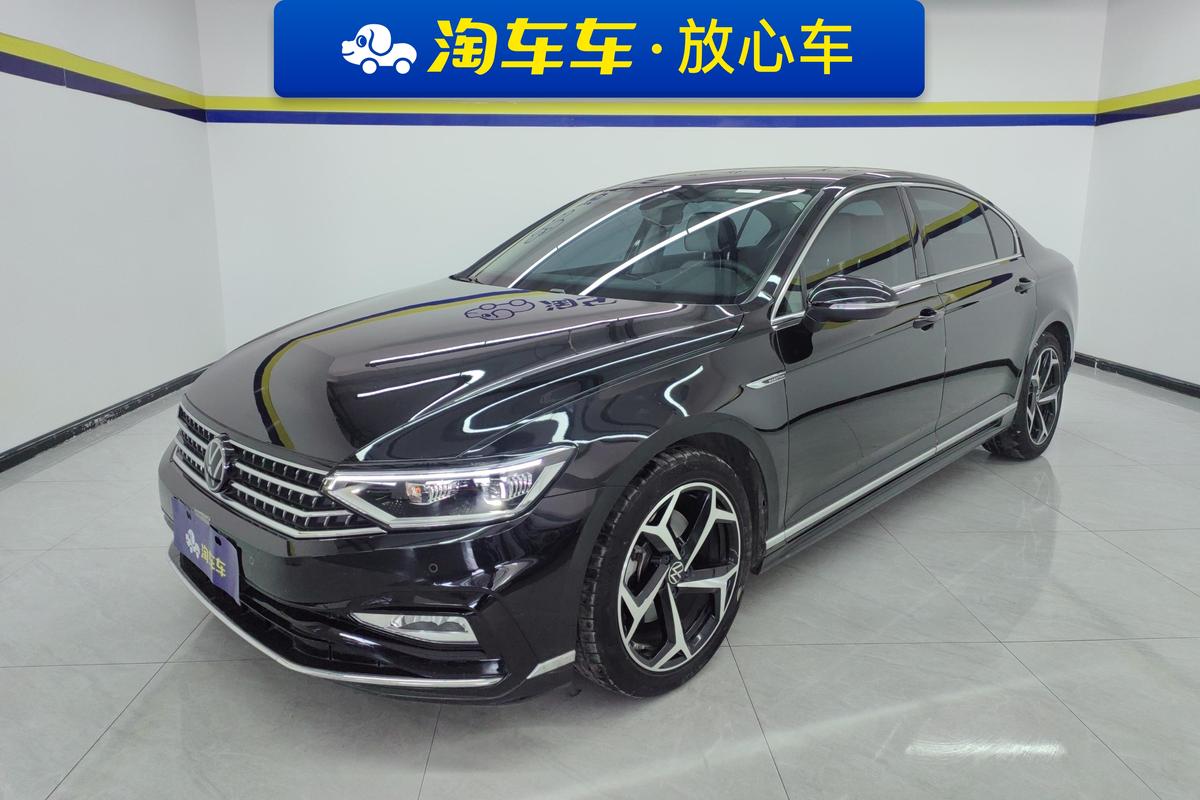 二手迈腾 2023款 200万辆纪念版 330TSI DSG豪华型图片1