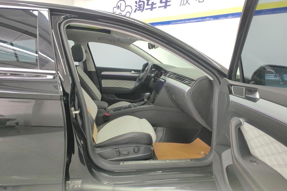 二手迈腾 2023款 200万辆纪念版 330TSI DSG豪华型图片6