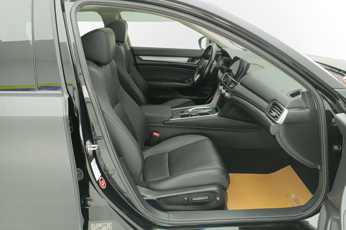 二手雅阁 2022款 锐·混动 2.0L 锐领版图片6