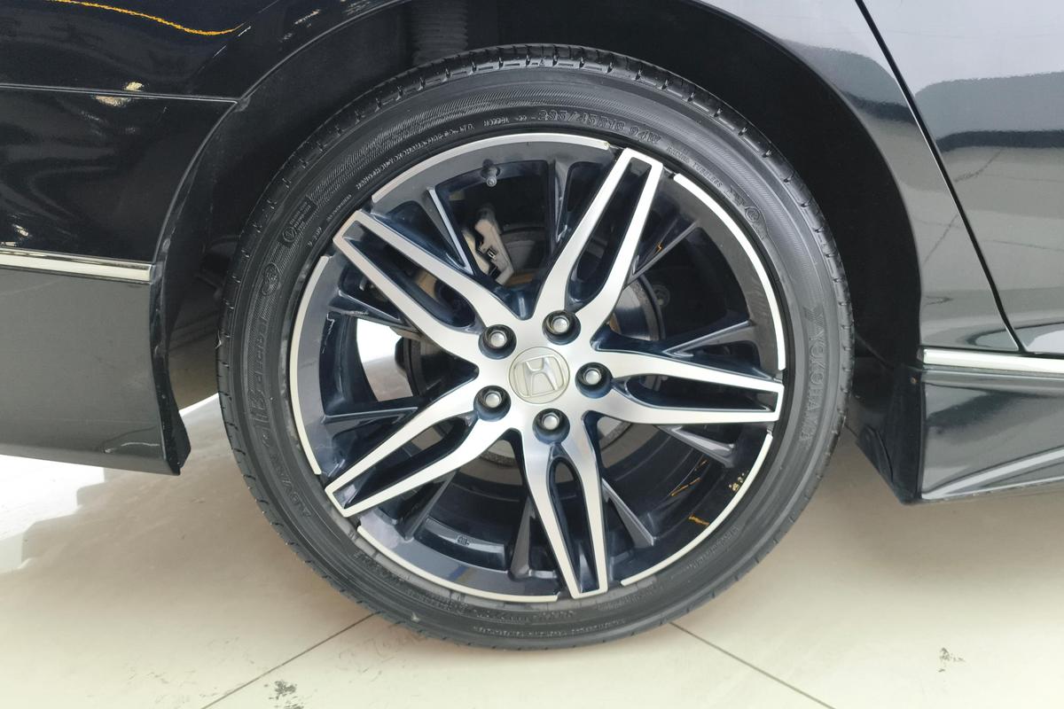 二手雅阁 2022款 260TURBO 幻夜·尊贵版图片5