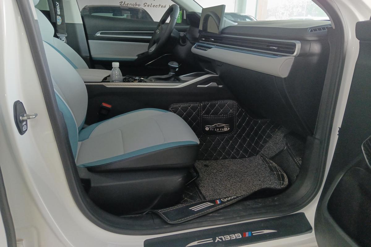 二手帝豪 2023款 第4代 冠军版 1.5L CVT旗舰型图片6