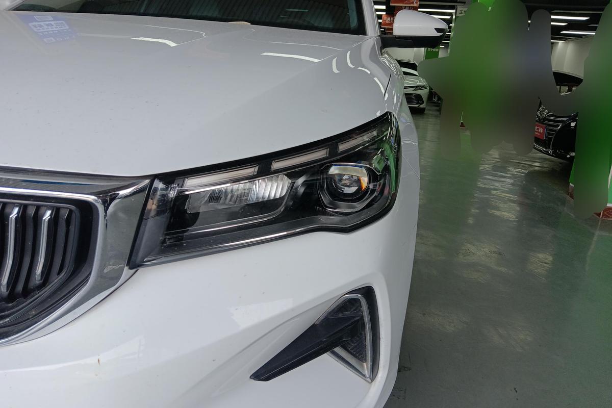 二手帝豪 2023款 第4代 冠军版 1.5L CVT旗舰型图片2