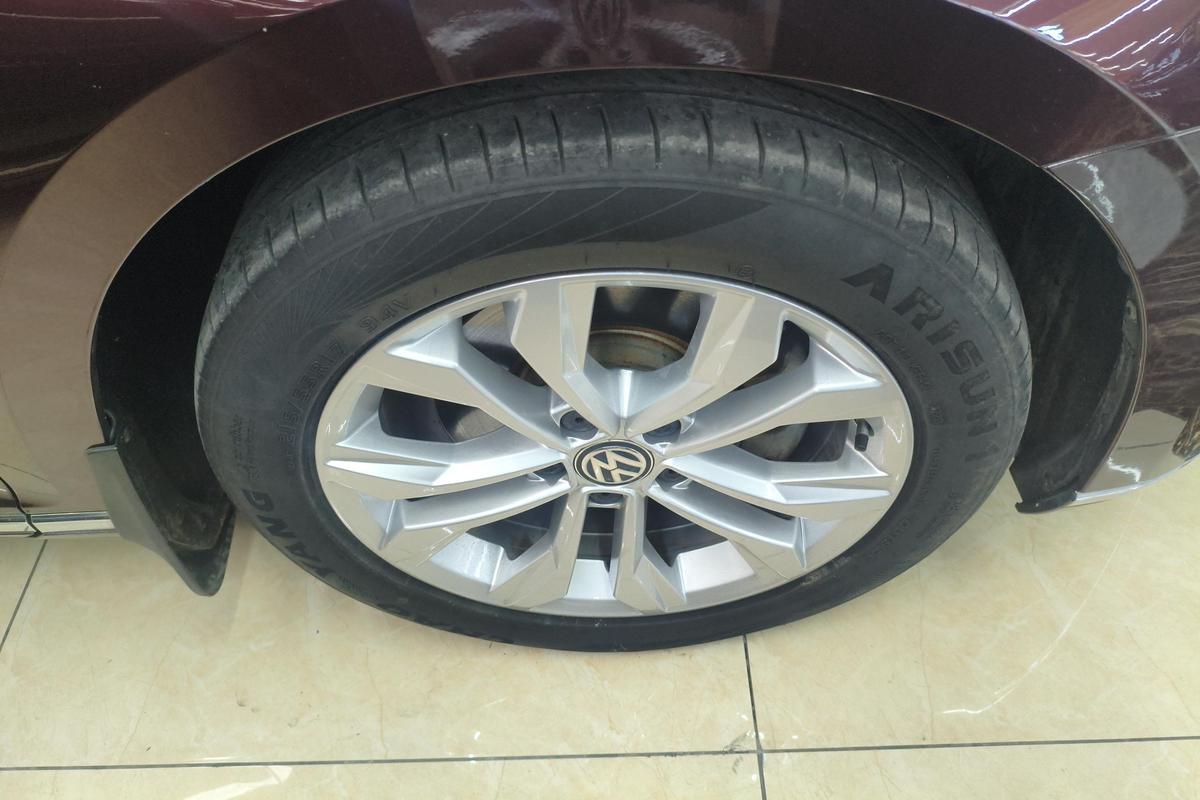 二手迈腾 2018款 330TSI DSG 豪华型图片5