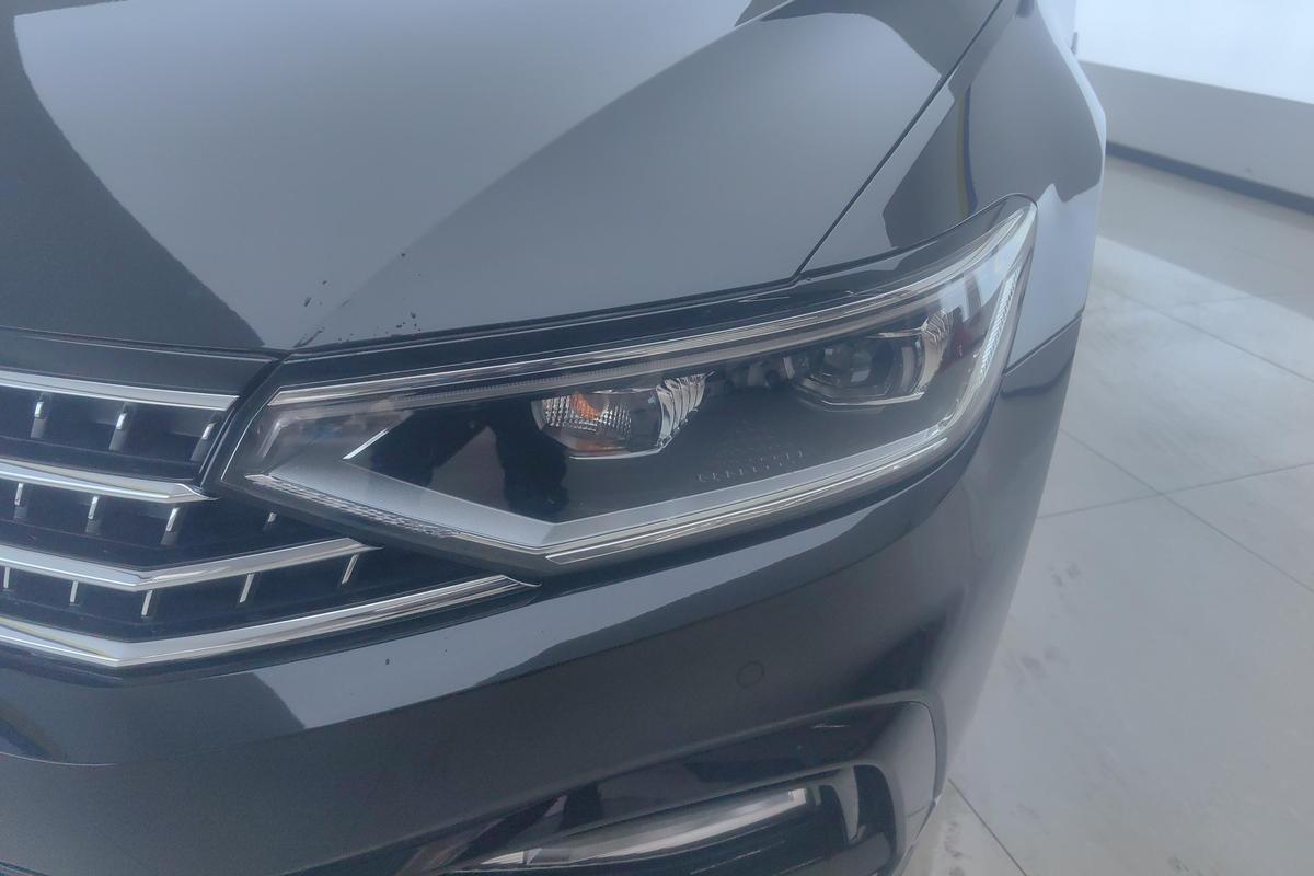 二手迈腾 2023款 200万辆纪念版 330TSI DSG豪华型图片2