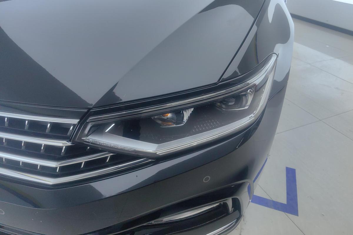 二手迈腾 2023款 200万辆纪念版 330TSI DSG豪华型图片2