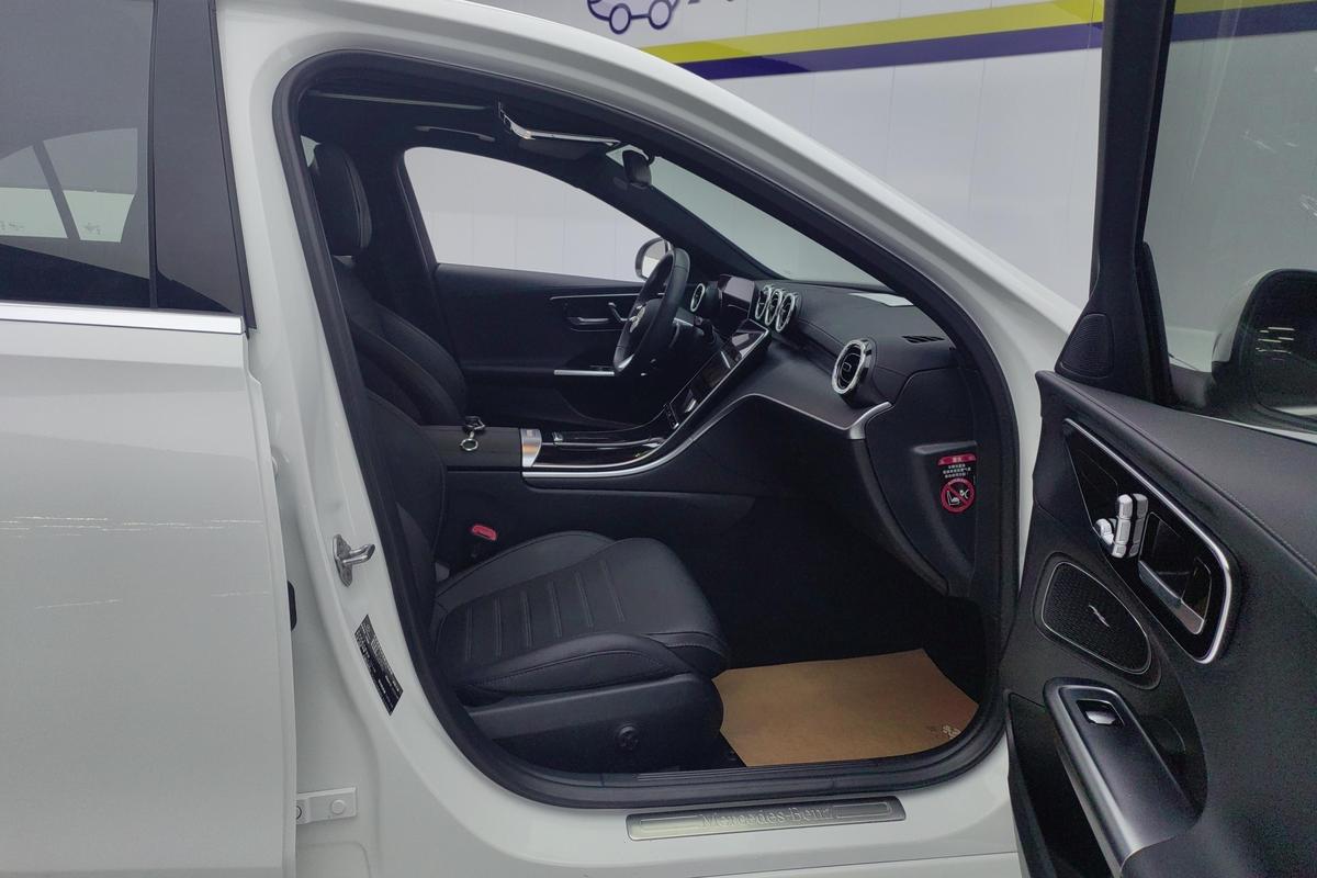 二手奔驰C级 2024款 C 200 L 运动版图片6