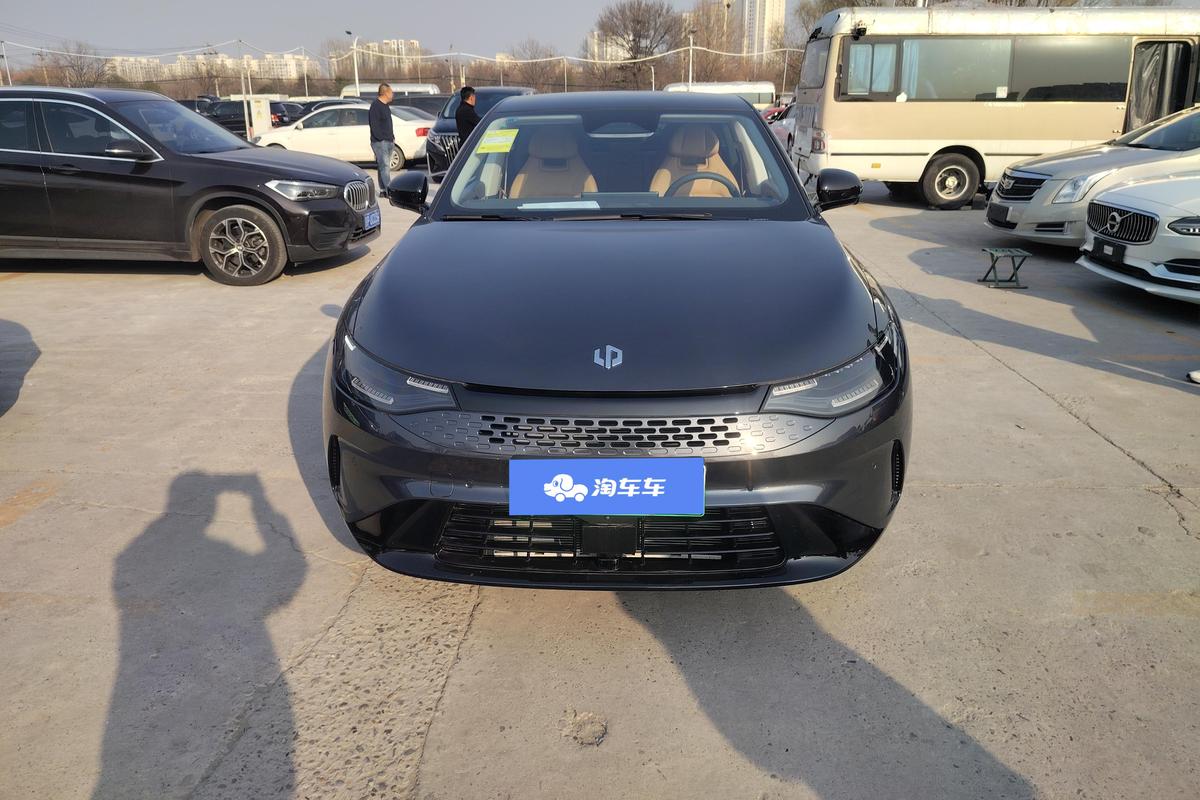 二手零跑C01 2024款 增程式 316尊享版图片3