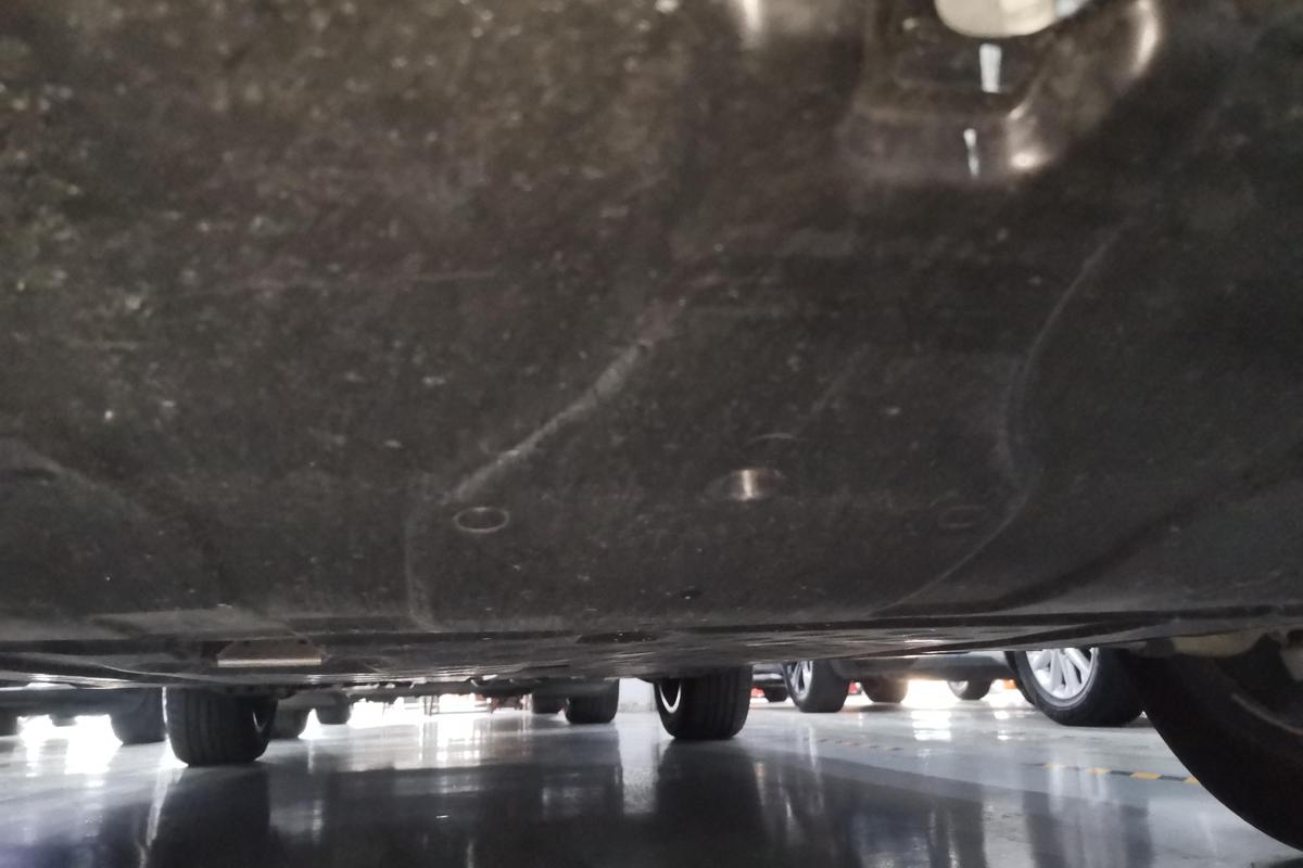 二手奔驰GLC 2025款 GLC 300 L 4MATIC 动感型 5座图片4