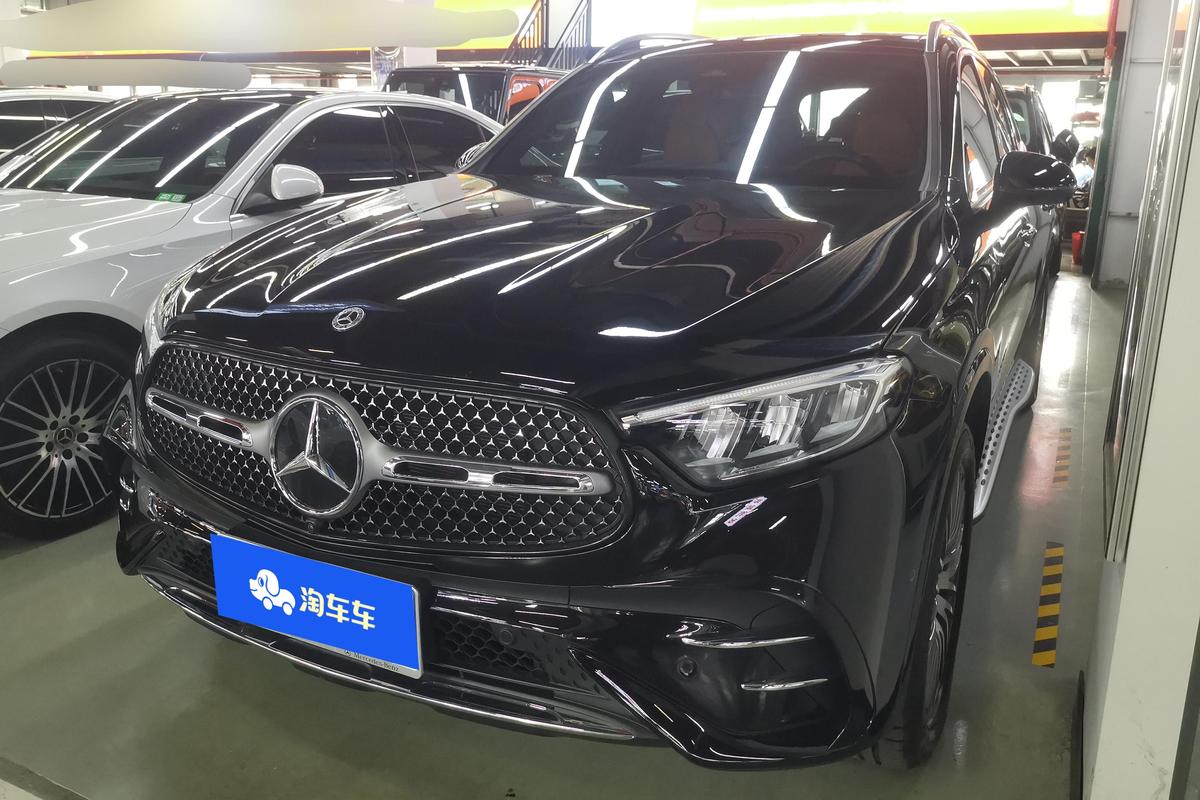 二手奔驰GLC 2025款 GLC 300 L 4MATIC 动感型 5座图片1
