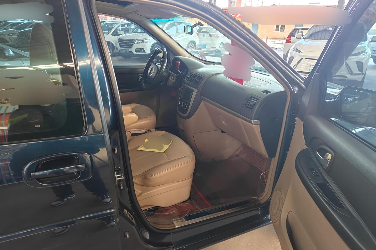 二手别克GL8 2014款 2.4L 行政版图片6