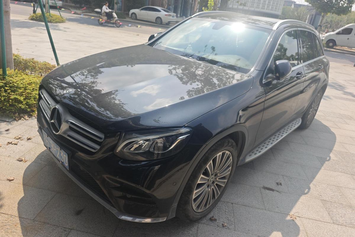 二手奔驰GLC 2017款 GLC 260 4MATIC 动感型图片1