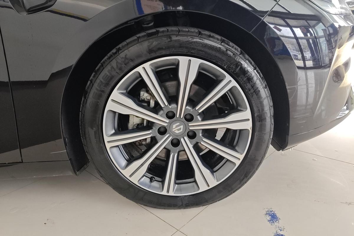 二手零跑C01 2023款 525舒享版图片5