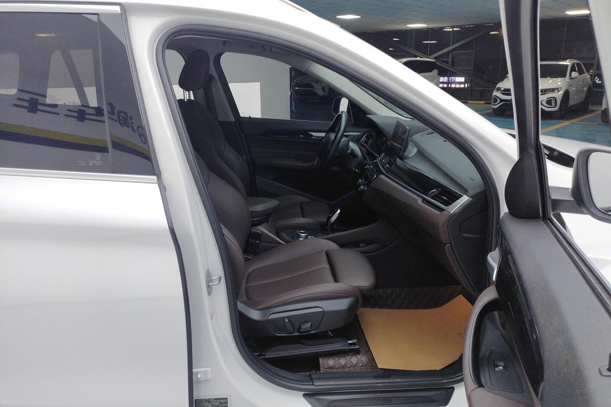 二手宝马X1 2020款 sDrive25Li 领先型图片6