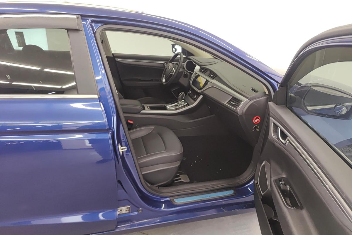 二手帝豪GL 2018款 1.8L 自动精英智联型图片6