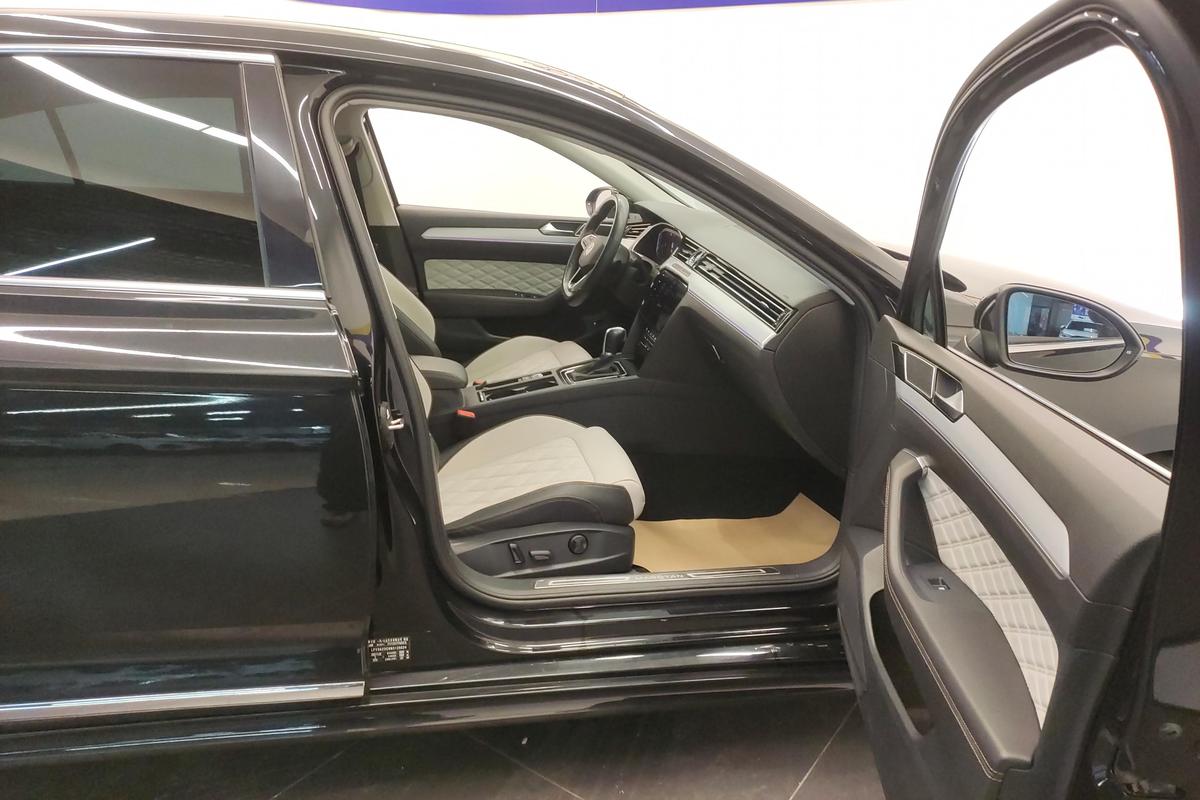 二手迈腾 2023款 200万辆纪念版 330TSI DSG豪华型图片6