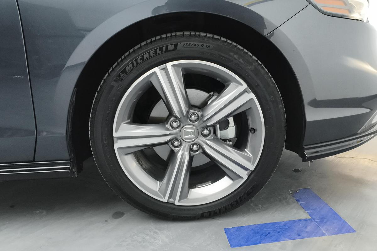 二手雅阁 2024款 锐·T动 260TURBO 尊贵版图片5