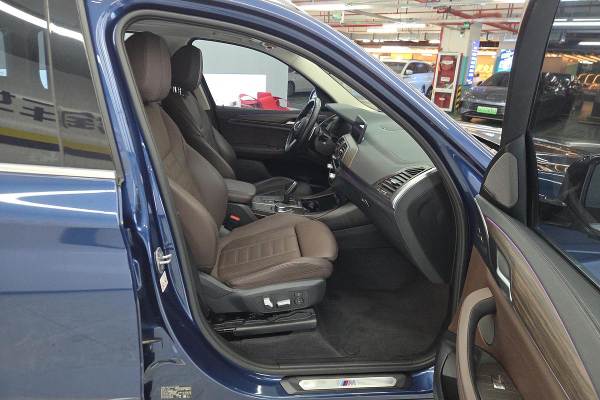 二手宝马X3 2021款 xDrive28i M运动套装图片6