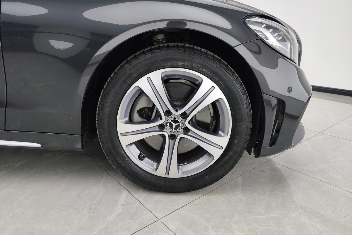 二手奔驰C级 2020款 改款 C 260 L 运动版图片5