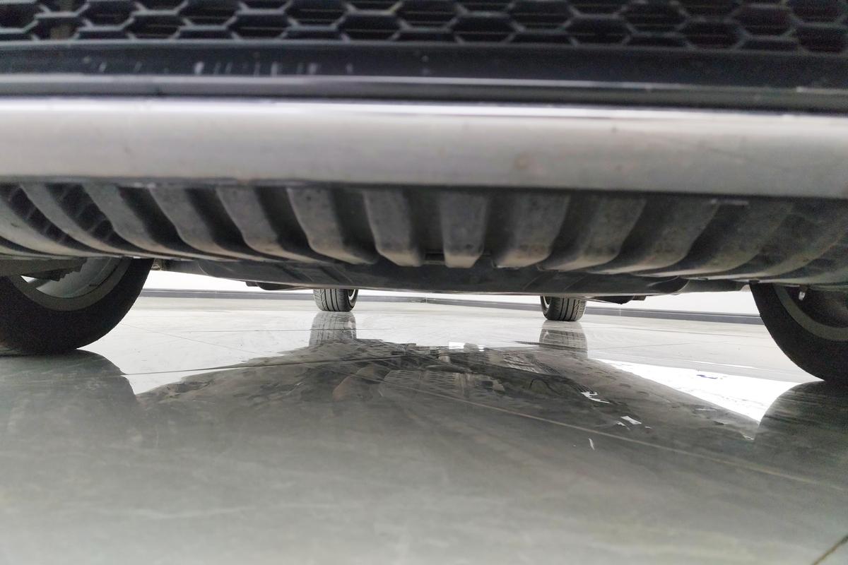 二手奔驰C级 2020款 改款 C 260 L 运动版图片4