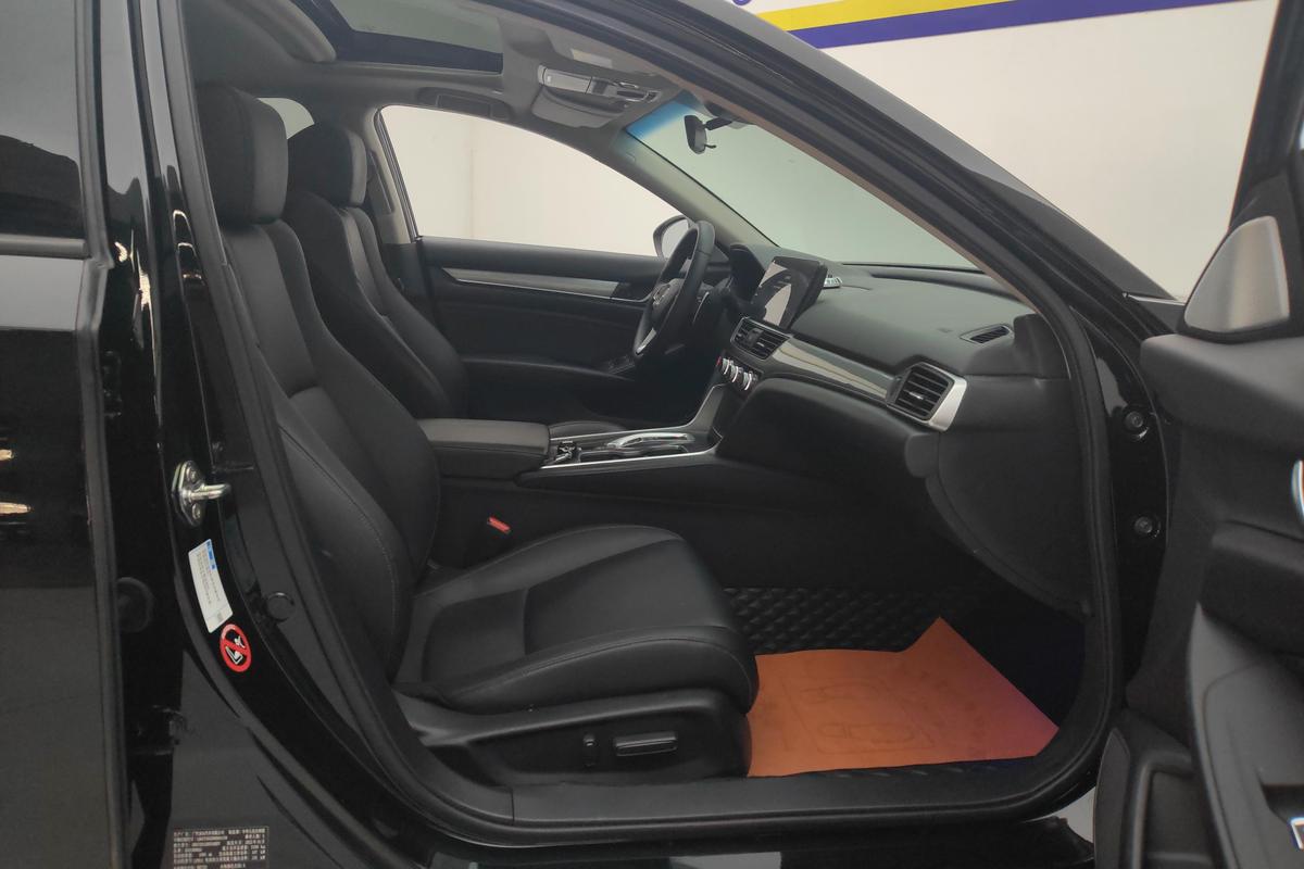 二手雅阁 2022款 锐·混动 2.0L 锐领版图片6