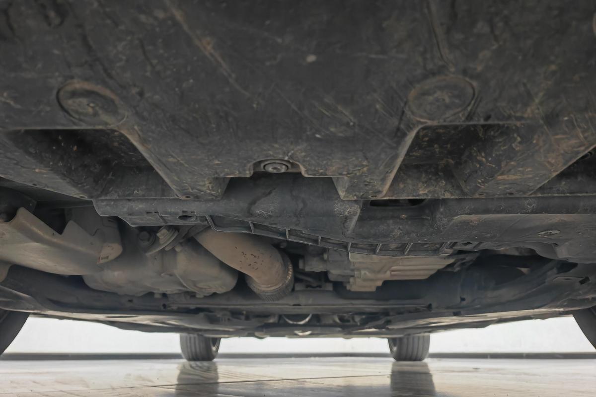 二手雅阁 2022款 锐·混动 2.0L 锐领版图片4