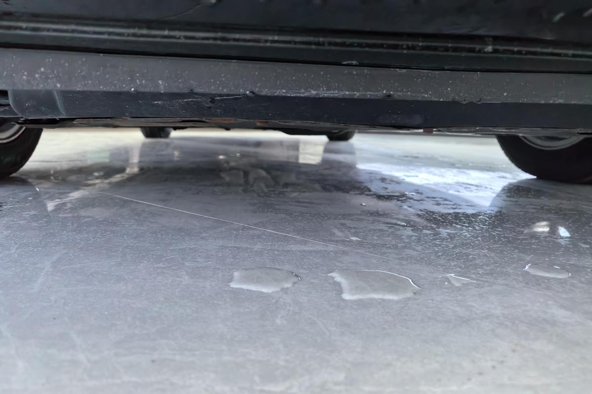 二手思域 2020款 HATCHBACK 220TURBO CVT新锐控图片4