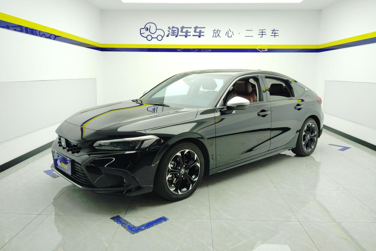二手思域 2023款 HATCHBACK 2.0L e:HEV 极曜版图片1