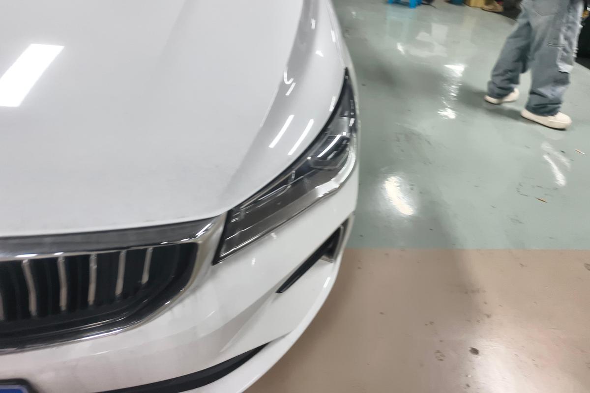 二手帝豪 2022款 第4代 1.5L CVT尊贵型图片2