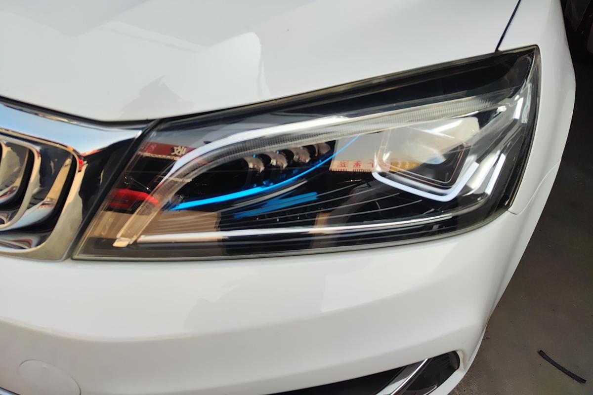 二手帝豪 2019款 领军版 1.5L CVT向上互联型 国VI图片2