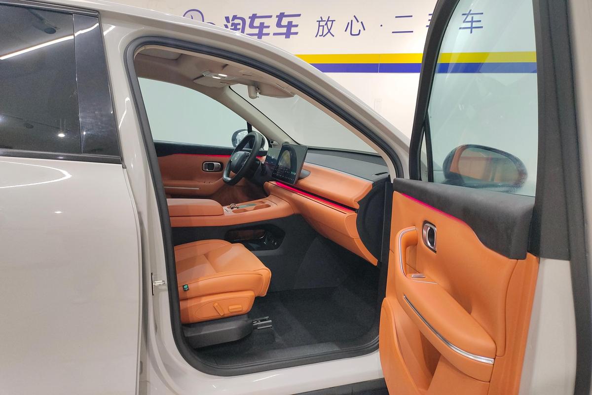 二手零跑C10 2024款 纯电版 530智享版图片6