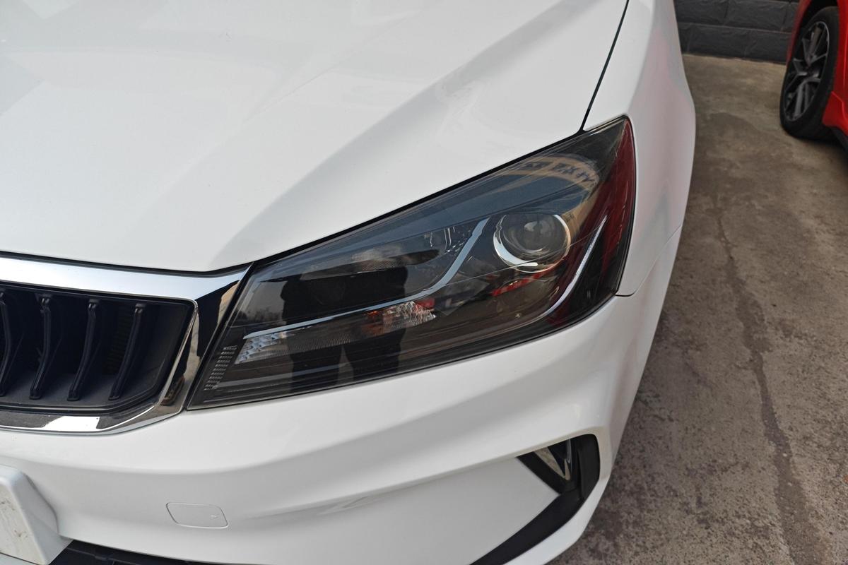 二手帝豪 2021款 UP 1.5L CVT舒适型图片2