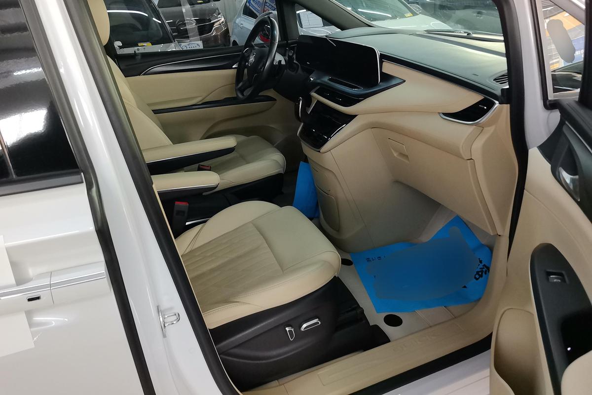 二手别克GL8 2023款 ES陆尊 2.0T 豪华型图片6