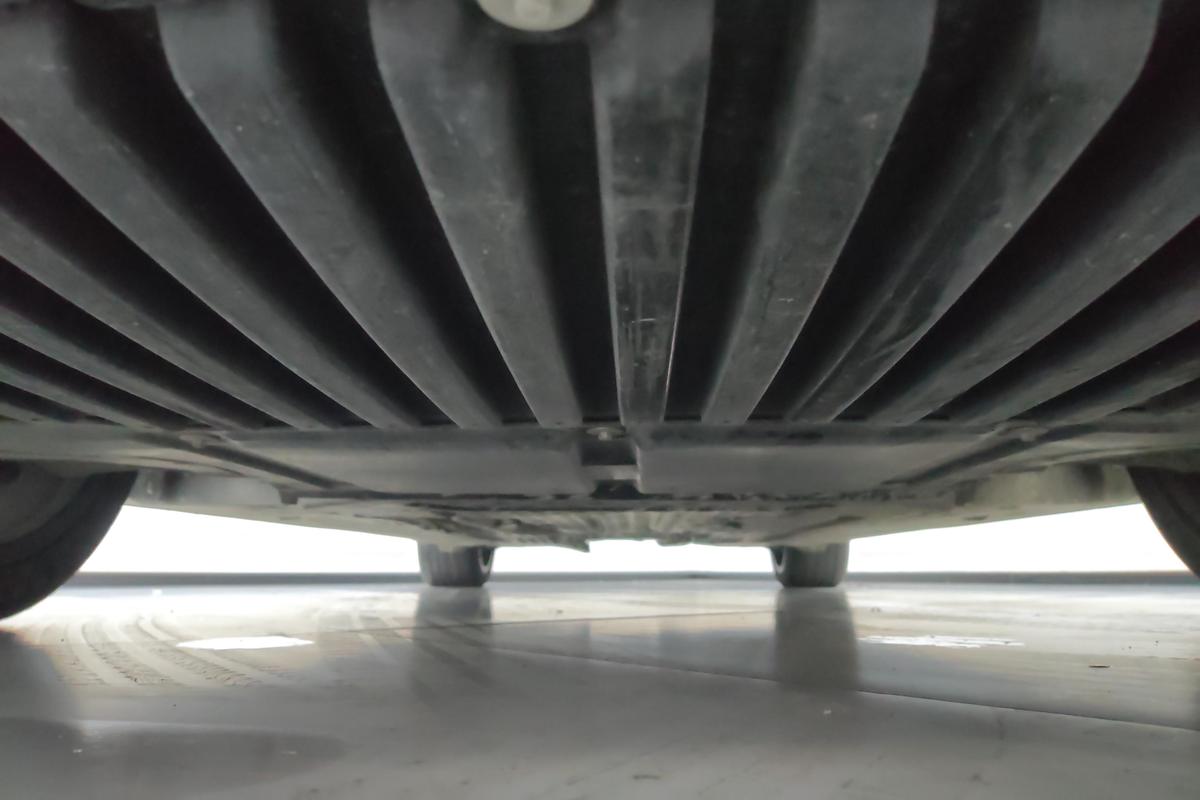 二手奔驰C级 2023款 改款 C 260 L 皓夜运动版图片4