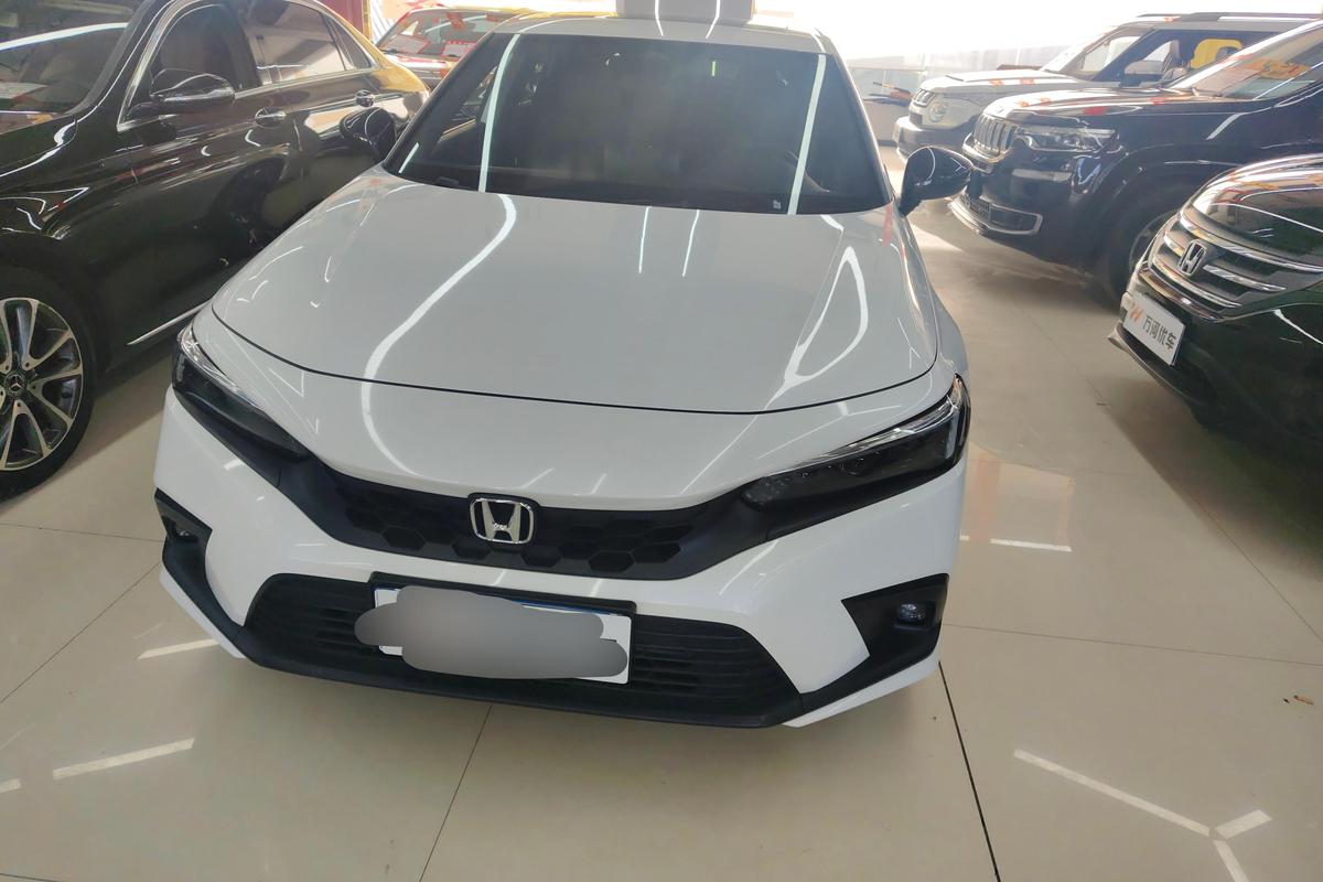 二手思域 2023款 HATCHBACK 240TURBO CVT极锐版图片3