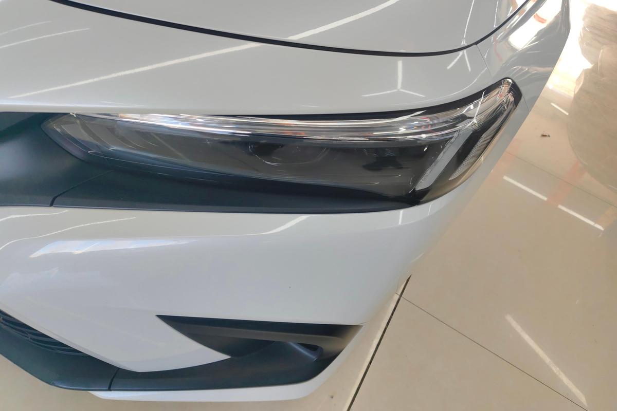 二手思域 2023款 HATCHBACK 240TURBO CVT极锐版图片2